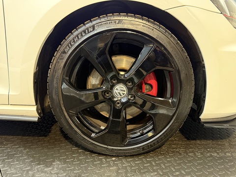 2.0 TSI BlueMotion Tech GTI Hatchback 5dr Petrol DSG Euro 6 (s/s) (220 ps)