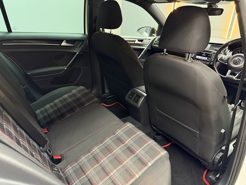 2.0 TSI BlueMotion Tech GTI Hatchback 5dr Petrol DSG Euro 6 (s/s) (220 ps)