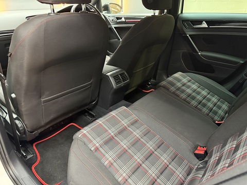 2.0 TSI BlueMotion Tech GTI Hatchback 5dr Petrol DSG Euro 6 (s/s) (220 ps)