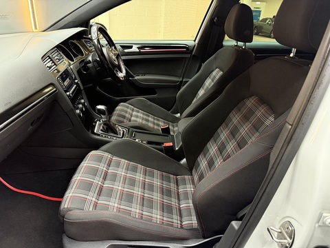 2.0 TSI BlueMotion Tech GTI Hatchback 5dr Petrol DSG Euro 6 (s/s) (220 ps)