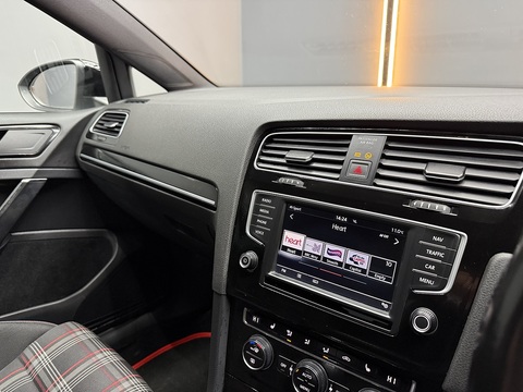 2.0 TSI BlueMotion Tech GTI Hatchback 5dr Petrol DSG Euro 6 (s/s) (220 ps)