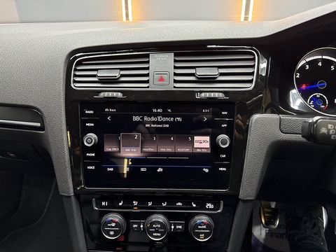 2.0 TSI BlueMotion Tech R Hatchback 3dr Petrol Manual 4Motion Euro 6 (s/s) (300 ps)