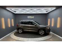Volkswagen Tiguan 2.0 TDI BlueMotion Tech R-Line SUV 5dr Diesel Manual 4WD Euro 5 (s/s) (170 ps) 