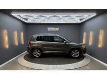 Volkswagen Tiguan 2.0 TDI BlueMotion Tech R-Line SUV 5dr Diesel Manual 4WD Euro 5 (s/s) (170 ps) 
