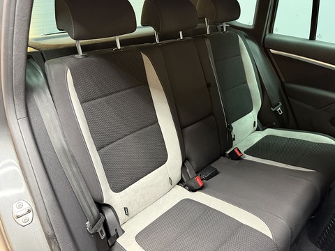 2.0 TDI BlueMotion Tech R-Line SUV 5dr Diesel Manual 4WD Euro 5 (s/s) (170 ps)