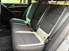 Volkswagen Tiguan 2.0 TDI BlueMotion Tech R-Line SUV 5dr Diesel Manual 4WD Euro 5 (s/s) (170 ps) 