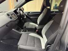 Volkswagen Tiguan 2.0 TDI BlueMotion Tech R-Line SUV 5dr Diesel Manual 4WD Euro 5 (s/s) (170 ps) 