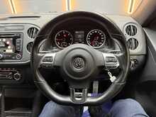 Volkswagen Tiguan 2.0 TDI BlueMotion Tech R-Line SUV 5dr Diesel Manual 4WD Euro 5 (s/s) (170 ps) 