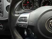 Volkswagen Tiguan 2.0 TDI BlueMotion Tech R-Line SUV 5dr Diesel Manual 4WD Euro 5 (s/s) (170 ps) 