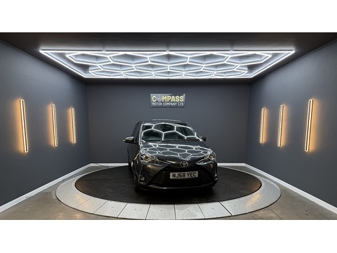 1.5 VVT-i Icon Tech Hatchback 5dr Petrol CVT Euro 6 (111 ps)