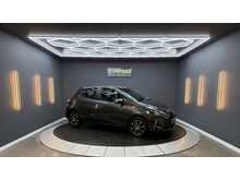 Toyota Yaris 1.5 VVT-i Icon Tech Hatchback 5dr Petrol CVT Euro 6 (111 ps) 