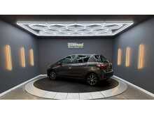 Toyota Yaris 1.5 VVT-i Icon Tech Hatchback 5dr Petrol CVT Euro 6 (111 ps) 