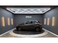 Toyota Yaris 1.5 VVT-i Icon Tech Hatchback 5dr Petrol CVT Euro 6 (111 ps) 