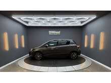 Toyota Yaris 1.5 VVT-i Icon Tech Hatchback 5dr Petrol CVT Euro 6 (111 ps) 