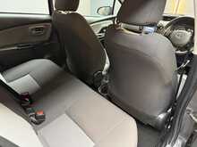 Toyota Yaris 1.5 VVT-i Icon Tech Hatchback 5dr Petrol CVT Euro 6 (111 ps) 