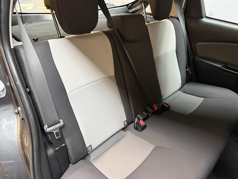 1.5 VVT-i Icon Tech Hatchback 5dr Petrol CVT Euro 6 (111 ps)