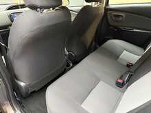 Toyota Yaris 1.5 VVT-i Icon Tech Hatchback 5dr Petrol CVT Euro 6 (111 ps) 