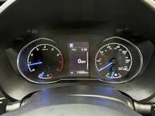 Toyota Yaris 1.5 VVT-i Icon Tech Hatchback 5dr Petrol CVT Euro 6 (111 ps) 