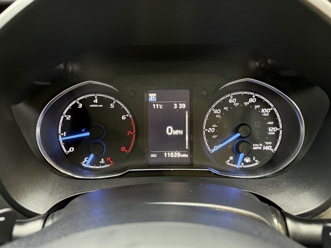 1.5 VVT-i Icon Tech Hatchback 5dr Petrol CVT Euro 6 (111 ps)