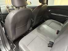 Dacia Logan MCV Stepway 1.5 dCi SE Summit Estate 5dr Diesel Manual Euro 6 (s/s) (90 ps) 
