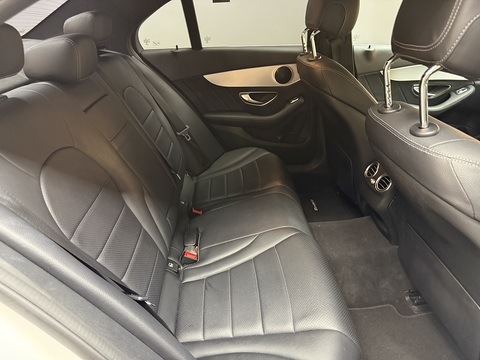 2.1 C220d AMG Line Saloon 4dr Diesel 7G-Tronic+ Euro 6 (s/s) (170 ps)