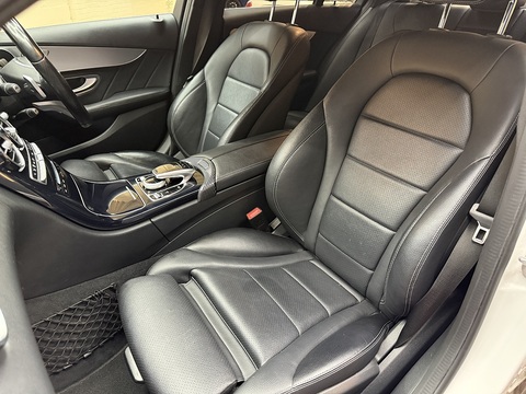 2.1 C220d AMG Line Saloon 4dr Diesel 7G-Tronic+ Euro 6 (s/s) (170 ps)