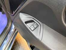 Citroen C1 1.2 PureTech Flair Hatchback 5dr Petrol Manual Euro 6 (82 ps) 