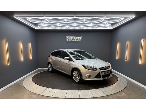 1.6 Zetec Hatchback 5dr Petrol Manual Euro 5 (125 ps)
