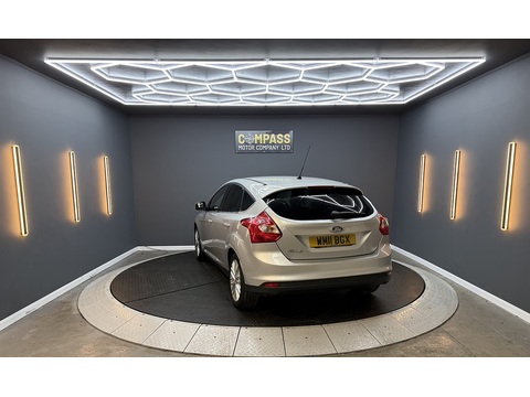 1.6 Zetec Hatchback 5dr Petrol Manual Euro 5 (125 ps)