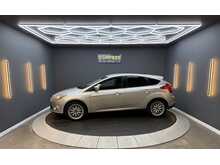 Ford Focus 1.6 Zetec Hatchback 5dr Petrol Manual Euro 5 (125 ps) 