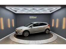 Ford Focus 1.6 Zetec Hatchback 5dr Petrol Manual Euro 5 (125 ps) 