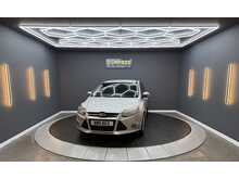 Ford Focus 1.6 Zetec Hatchback 5dr Petrol Manual Euro 5 (125 ps) 