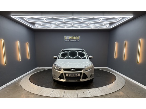 1.6 Zetec Hatchback 5dr Petrol Manual Euro 5 (125 ps)