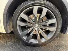 Volkswagen Tiguan 2.0 TSI R-Line SUV 5dr Petrol DSG 4Motion Euro 6 (s/s) (180 ps) 