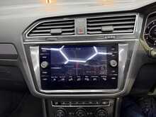 Volkswagen Tiguan 2.0 TSI R-Line SUV 5dr Petrol DSG 4Motion Euro 6 (s/s) (180 ps) 
