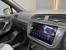 Volkswagen Tiguan 2.0 TSI R-Line SUV 5dr Petrol DSG 4Motion Euro 6 (s/s) (180 ps) 
