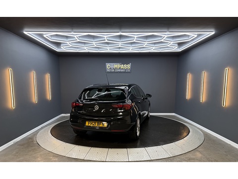 1.2 Turbo SRi Hatchback 5dr Petrol Manual Euro 6 (s/s) (145 ps)