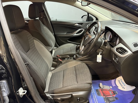 1.2 Turbo SRi Hatchback 5dr Petrol Manual Euro 6 (s/s) (145 ps)