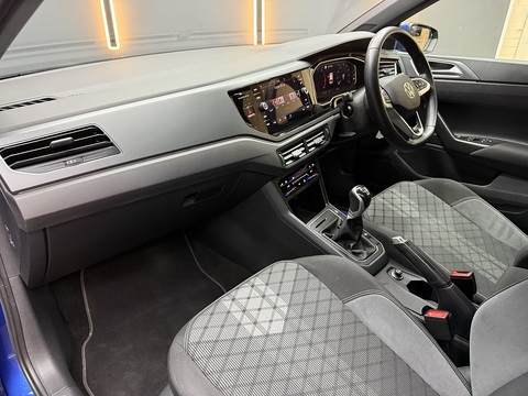 1.0 TSI R-Line Hatchback 5dr Petrol Manual Euro 6 (s/s) (95 ps)