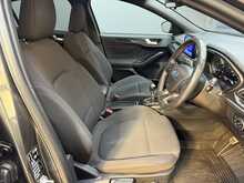 Ford Focus 1.5 EcoBlue ST-Line Hatchback 5dr Diesel Manual Euro 6 (s/s) (120 ps) 