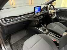Ford Focus 1.5 EcoBlue ST-Line Hatchback 5dr Diesel Manual Euro 6 (s/s) (120 ps) 