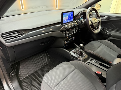 1.5 EcoBlue ST-Line Hatchback 5dr Diesel Manual Euro 6 (s/s) (120 ps)