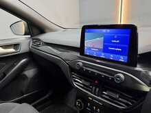 Ford Focus 1.5 EcoBlue ST-Line Hatchback 5dr Diesel Manual Euro 6 (s/s) (120 ps) 