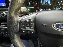 Ford Focus 1.5 EcoBlue ST-Line Hatchback 5dr Diesel Manual Euro 6 (s/s) (120 ps) 