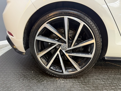 2.0 TSI R Hatchback 5dr Petrol DSG 4Motion Euro 6 (s/s) (300 ps)