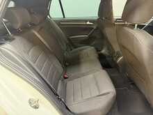 Volkswagen Golf 2.0 TSI R Hatchback 5dr Petrol DSG 4Motion Euro 6 (s/s) (300 ps) 