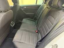 Volkswagen Golf 2.0 TSI R Hatchback 5dr Petrol DSG 4Motion Euro 6 (s/s) (300 ps) 