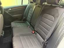 Volkswagen Golf 2.0 TSI R Hatchback 5dr Petrol DSG 4Motion Euro 6 (s/s) (300 ps) 