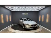 Volvo V40 1.6 D2 R-Design Nav Hatchback 5dr Diesel Manual Euro 5 (s/s) (115 ps) 
