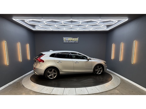 1.6 D2 R-Design Nav Hatchback 5dr Diesel Manual Euro 5 (s/s) (115 ps)